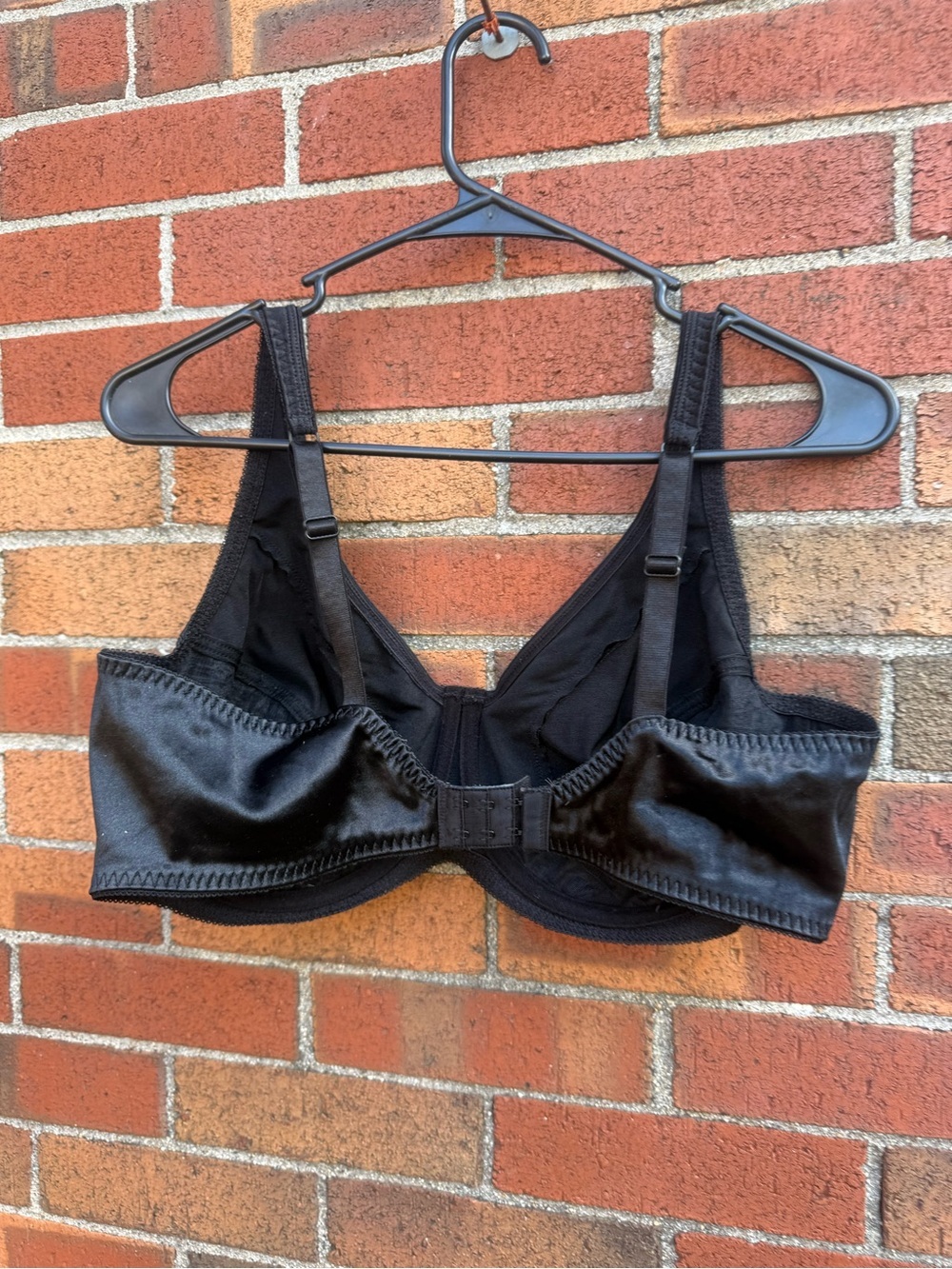 Avenue Body Black Satin Full Coverage Underwire Bra Plus Size 44D - Picture 4 of 7